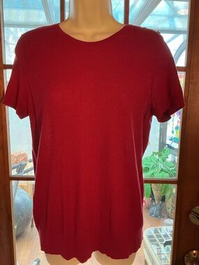 Ann Taylor LOFT Women’s Large Red Lightweight Sweater